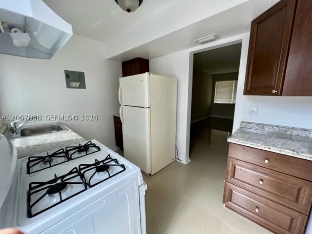 949 WEST KALMIA DRIVE #B1-B4, Lake Park FL 33403