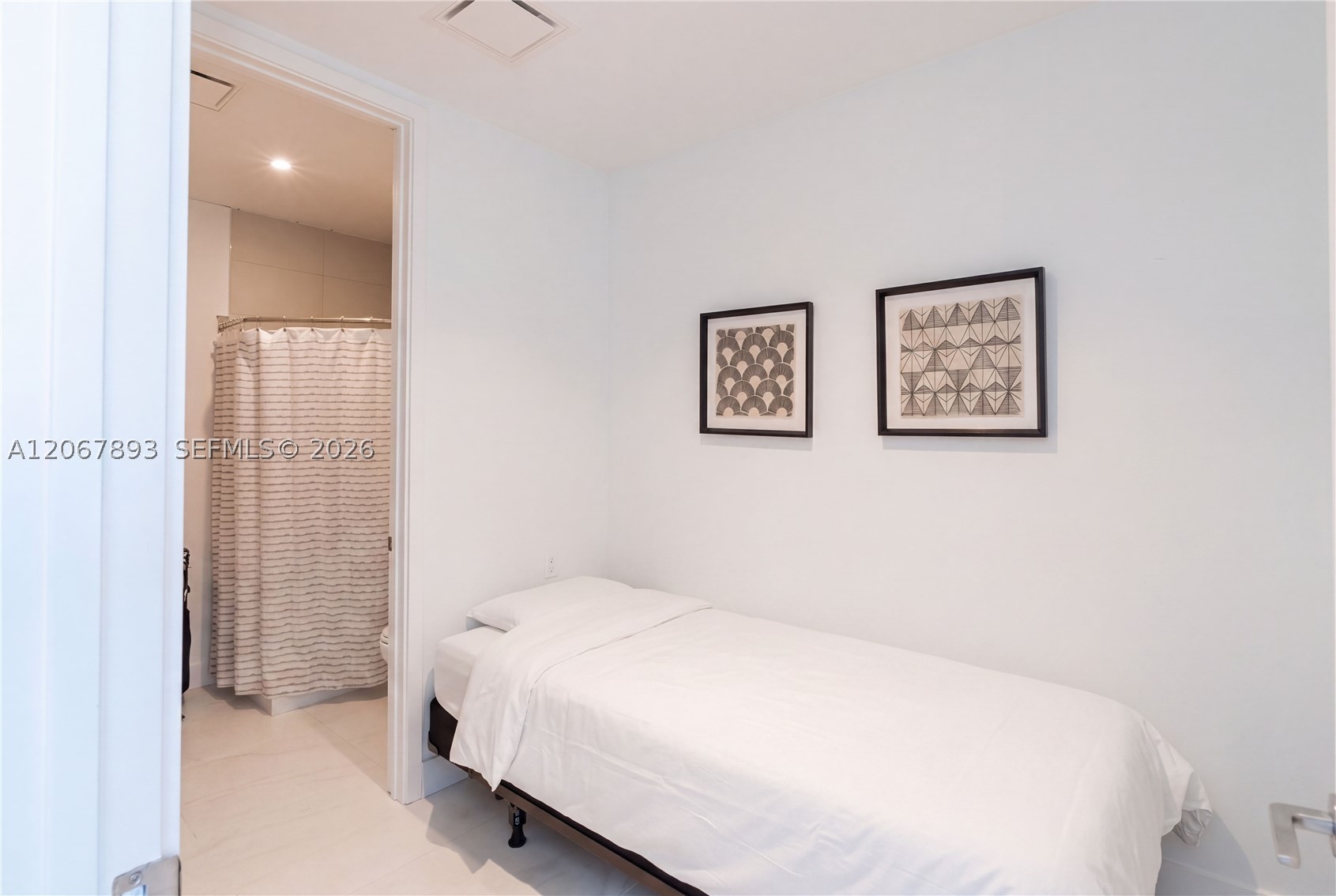15701 Collins Ave #3005, Sunny Isles Beach FL 33160