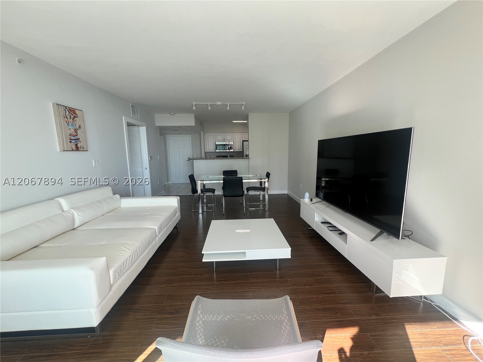 1155 Brickell Bay Dr #1607, Miami FL 33131