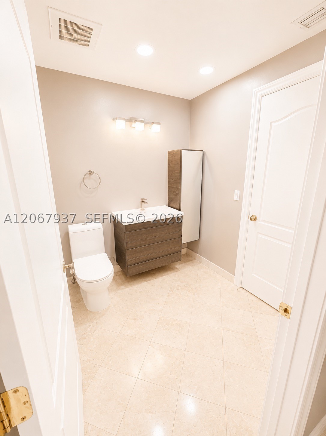3501 N Ocean Dr #V1, Hollywood FL 33019
