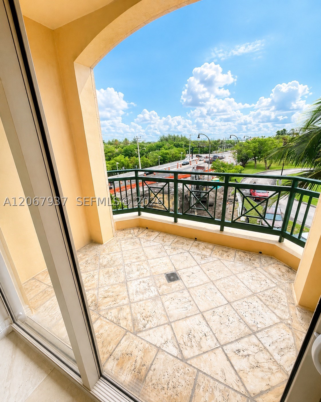 3501 N Ocean Dr #V1, Hollywood FL 33019