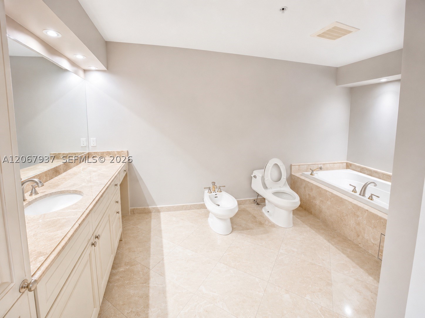 3501 N Ocean Dr #V1, Hollywood FL 33019