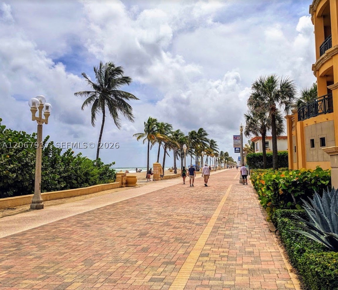 3501 N Ocean Dr #V1, Hollywood FL 33019
