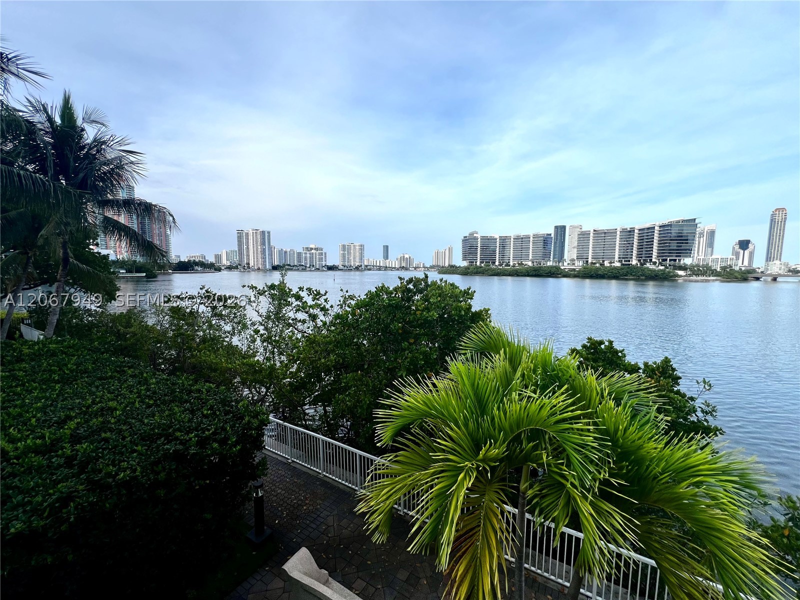 3201 NE 183rd St #2305, Aventura FL 33160