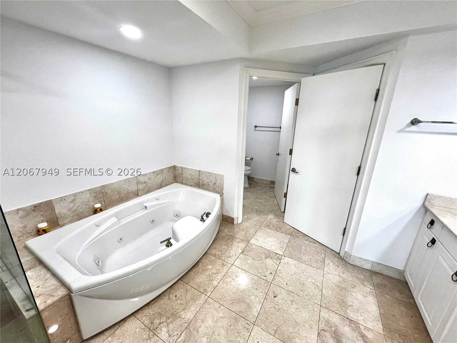 3201 NE 183rd St #2305, Aventura FL 33160