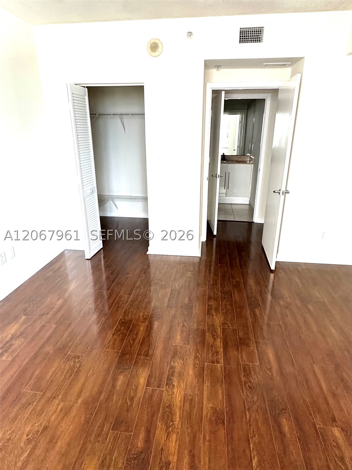 335 S Biscayne Blvd #1802, Miami FL 33131