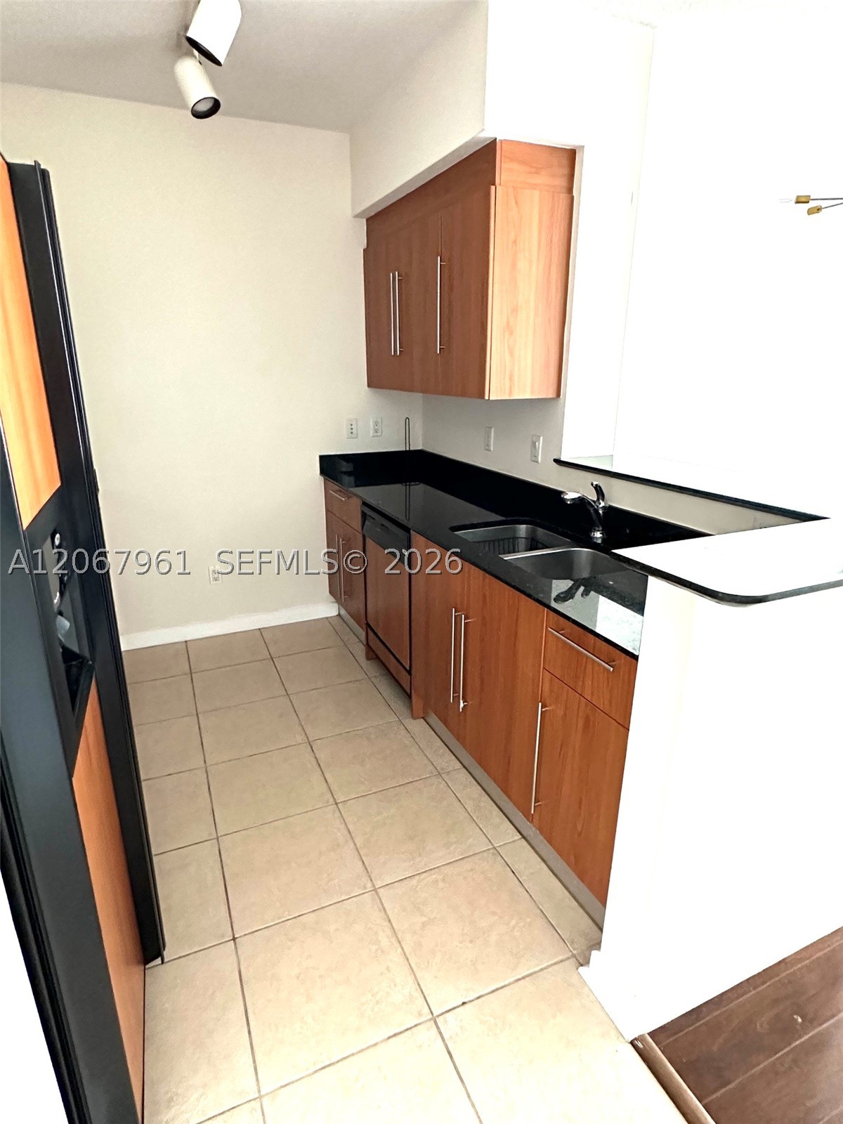 335 S Biscayne Blvd #1802, Miami FL 33131