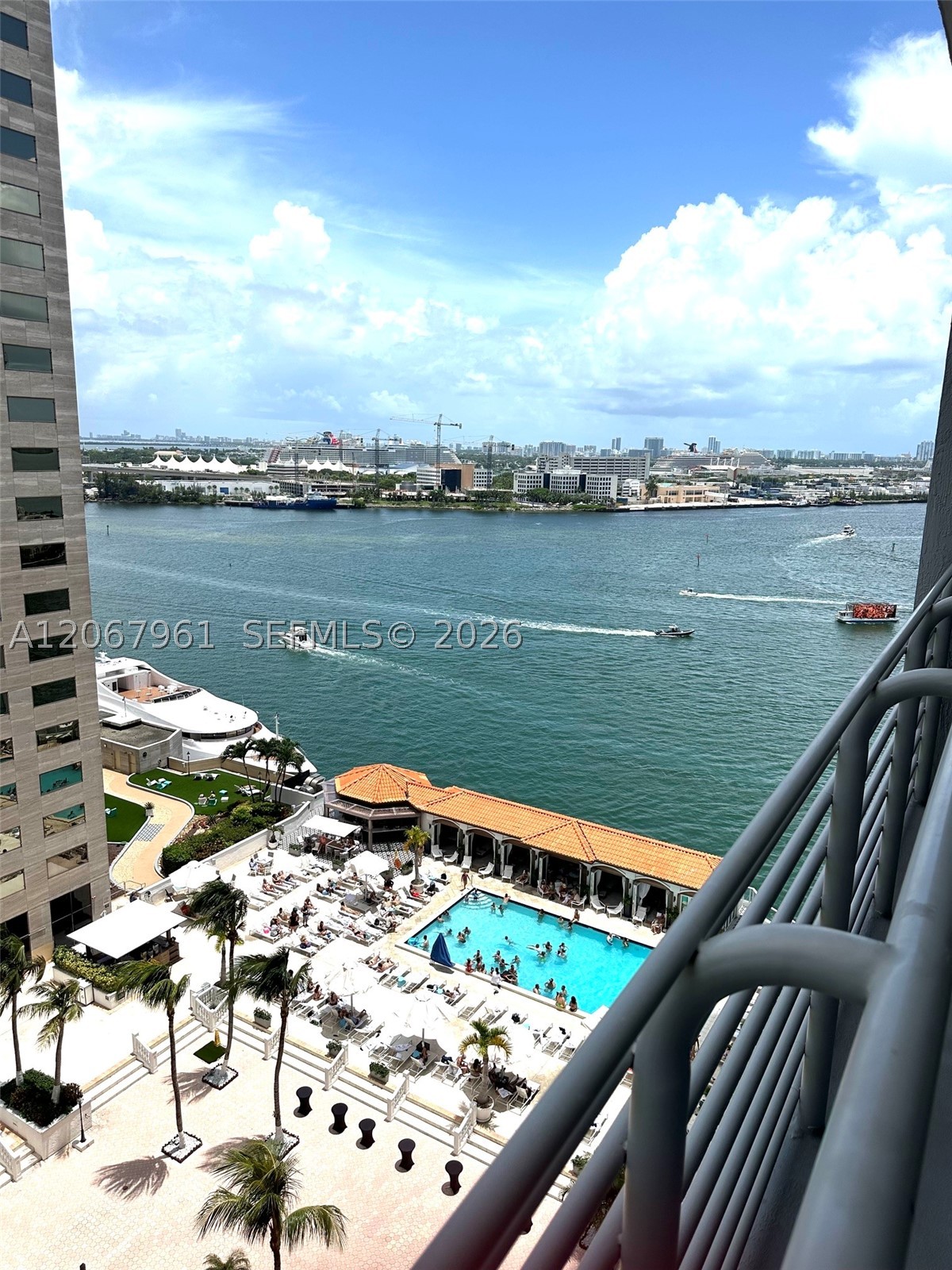 335 S Biscayne Blvd #1802, Miami FL 33131