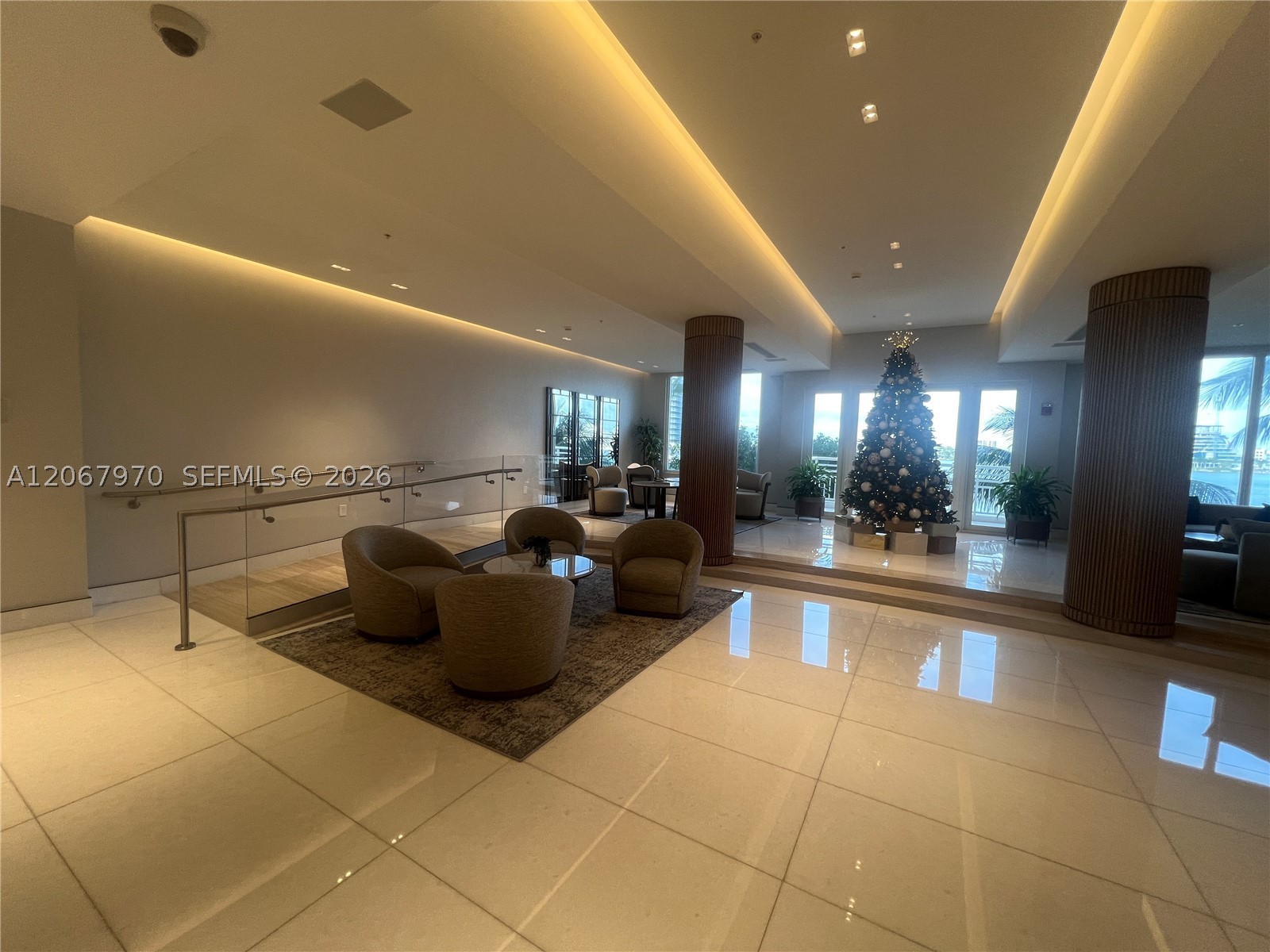 888 Brickell Key Dr #806, Miami FL 33131