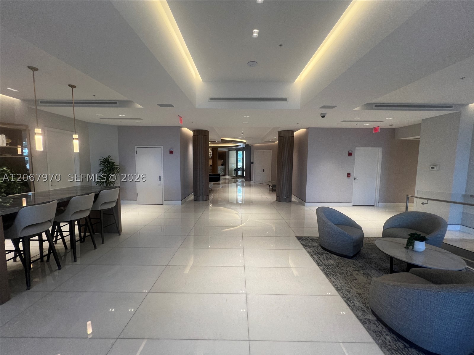 888 Brickell Key Dr #806, Miami FL 33131