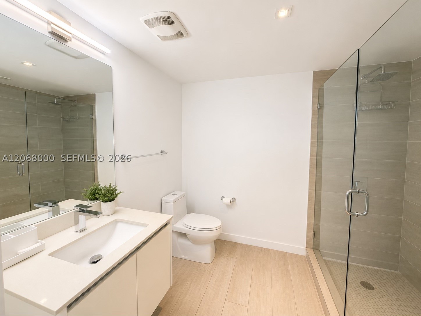 1600 SW 1st Ave #906, Miami FL 33129