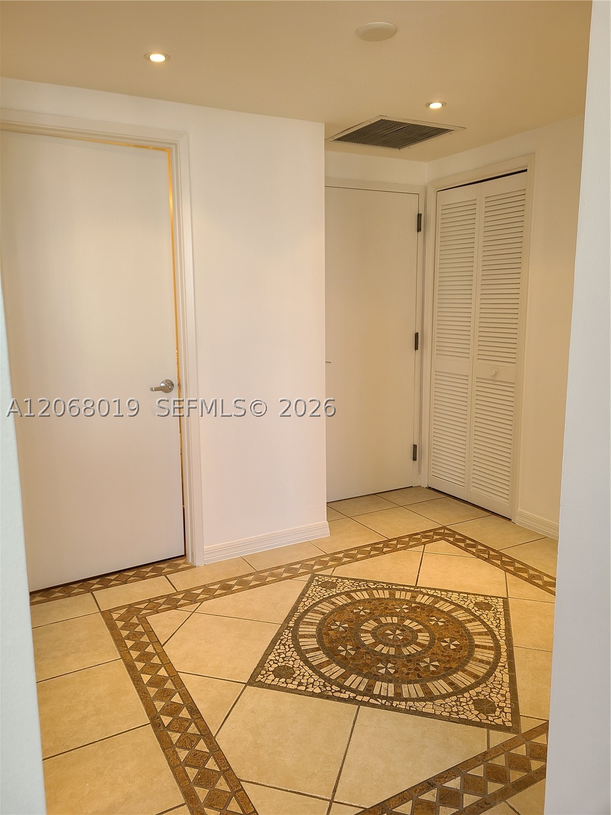 1581 Brickell Ave 2- Prking #1907, Miami FL 33129