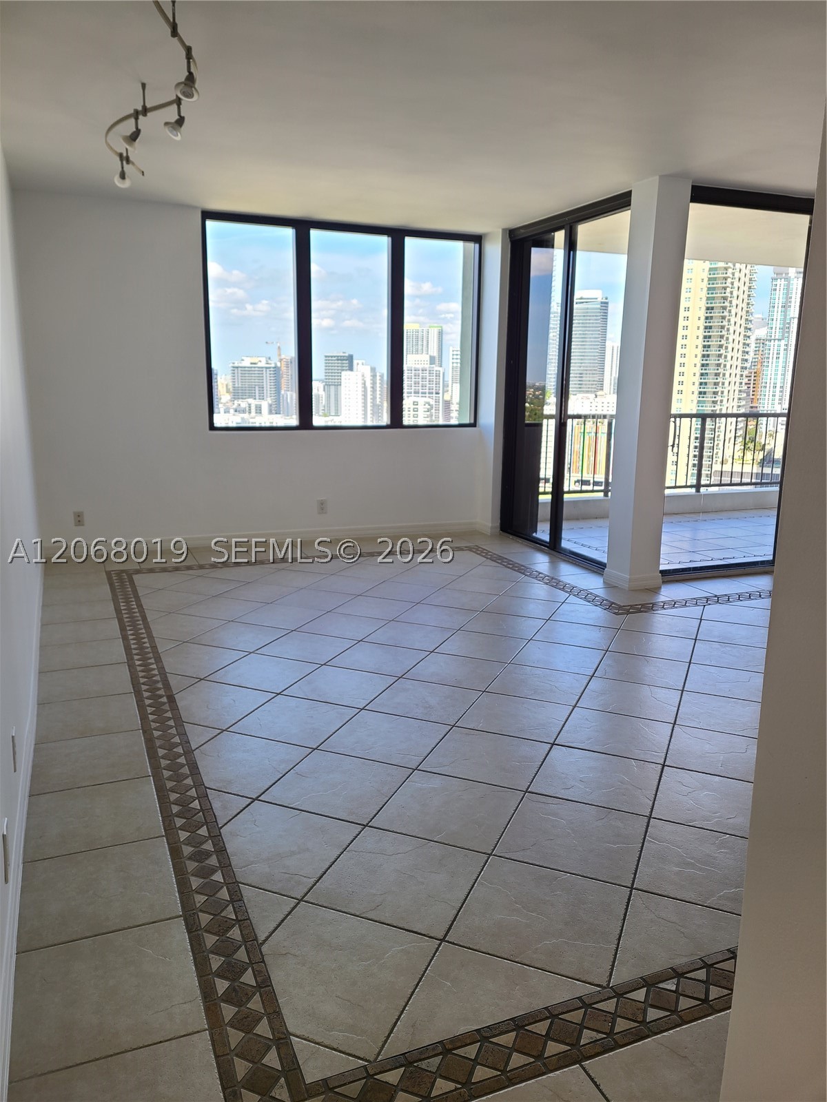 1581 Brickell Ave 2- Prking #1907, Miami FL 33129