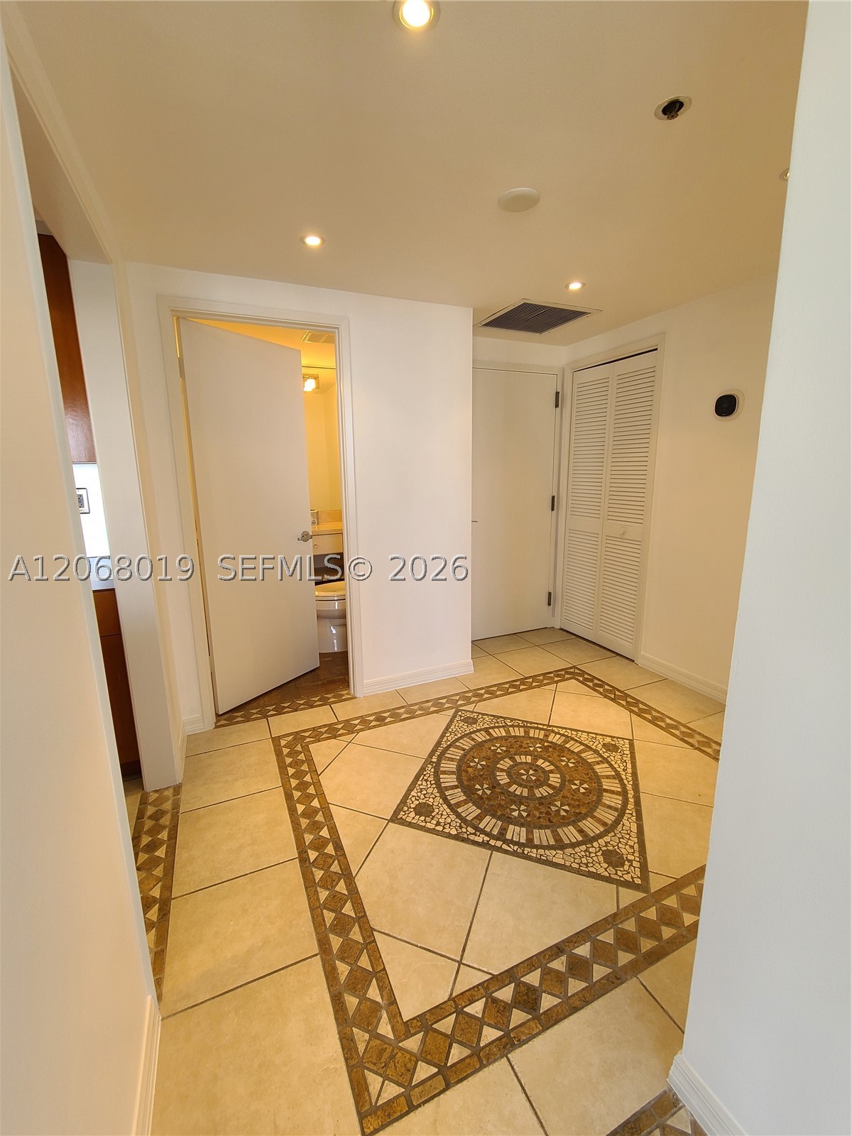 1581 Brickell Ave 2- Prking #1907, Miami FL 33129
