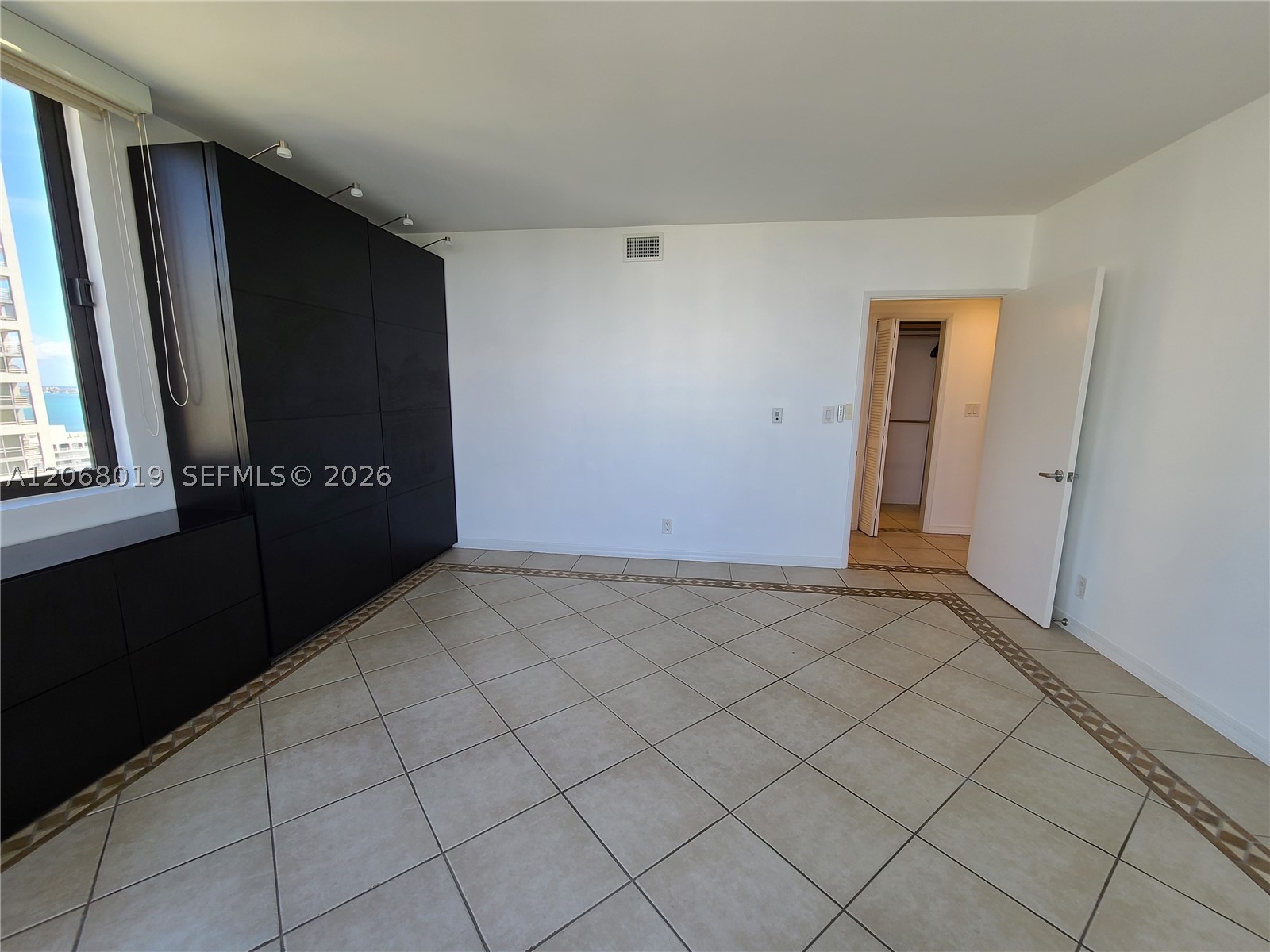 1581 Brickell Ave 2- Prking #1907, Miami FL 33129