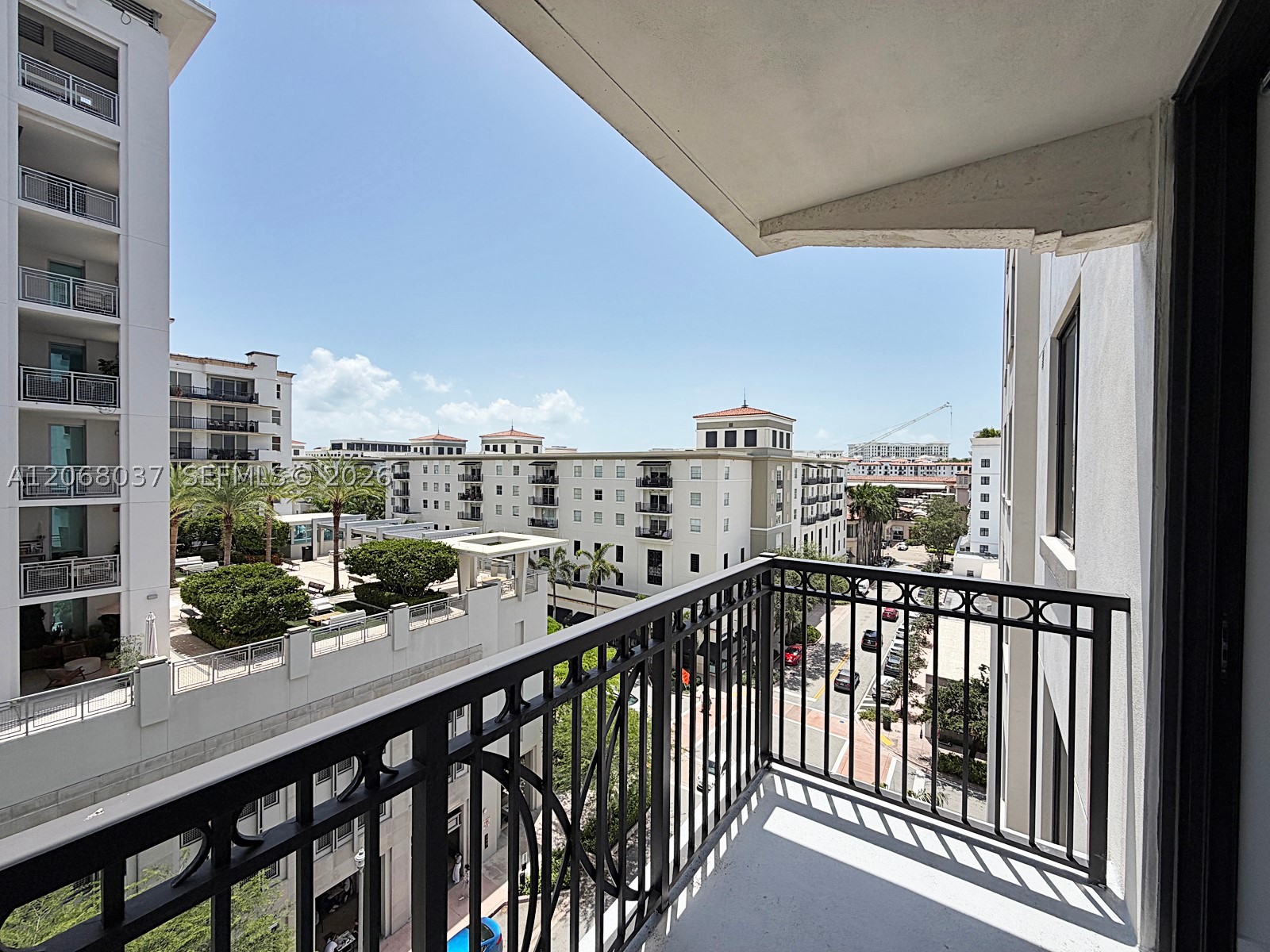 301 Altara Ave #609, Coral Gables FL 33146