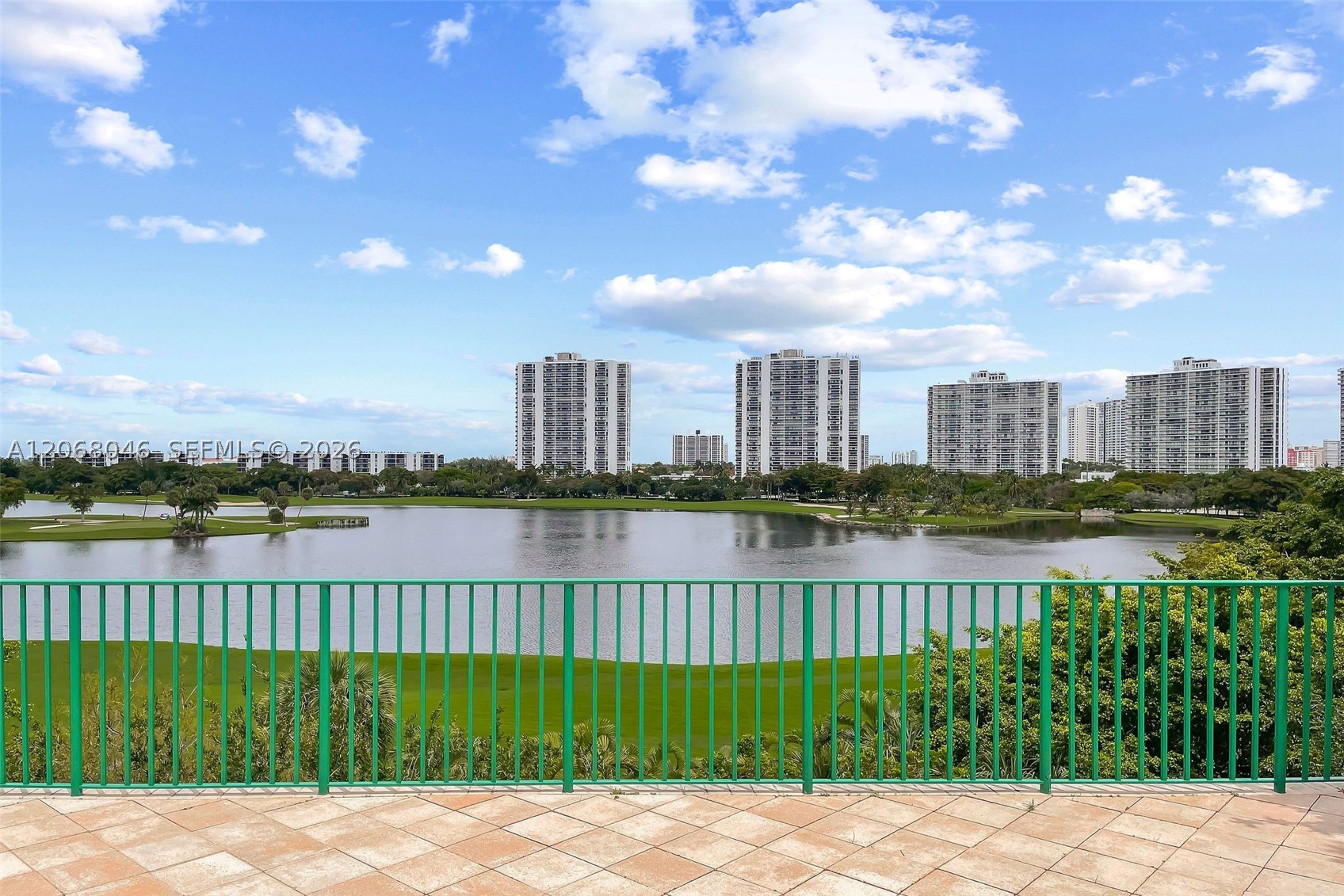 19900 E Country Club Dr #610, Aventura FL 33180