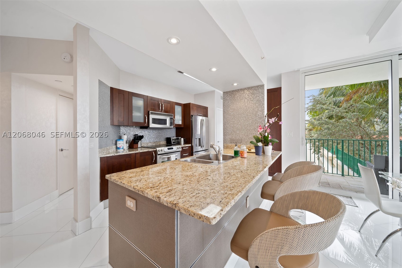 19900 E Country Club Dr #610, Aventura FL 33180