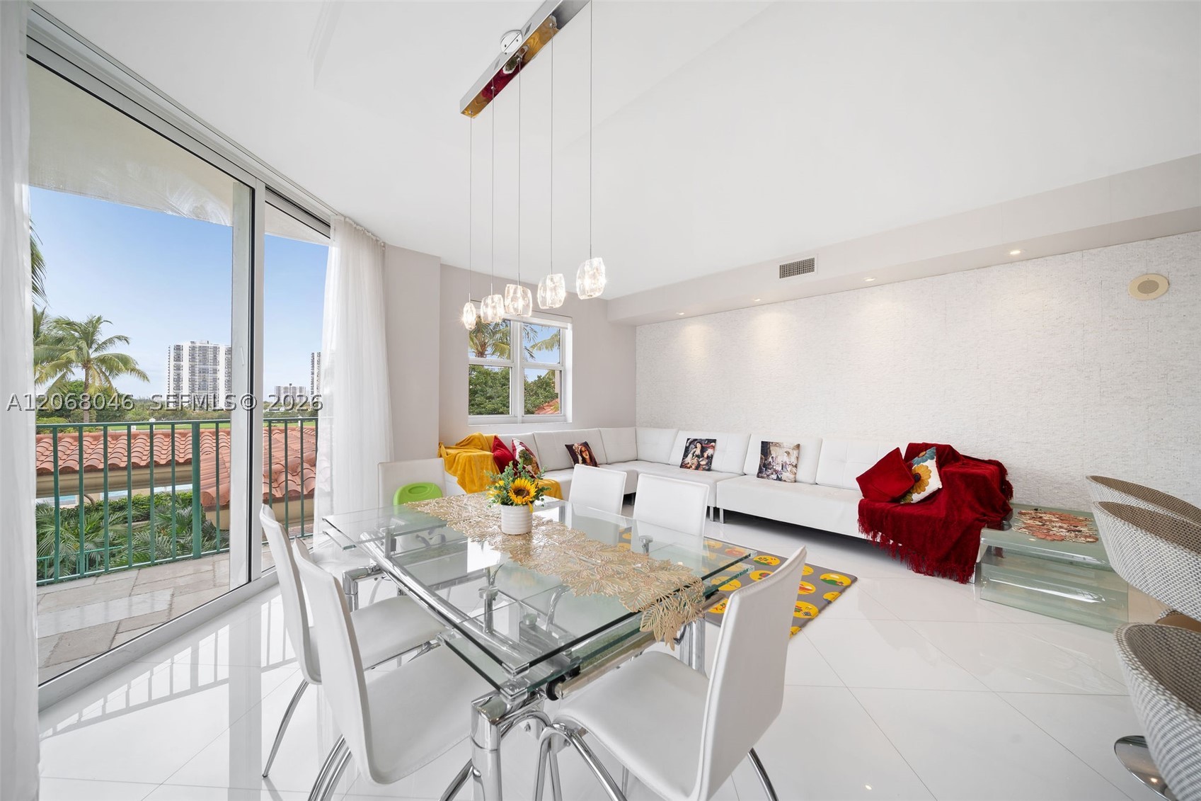 19900 E Country Club Dr #610, Aventura FL 33180