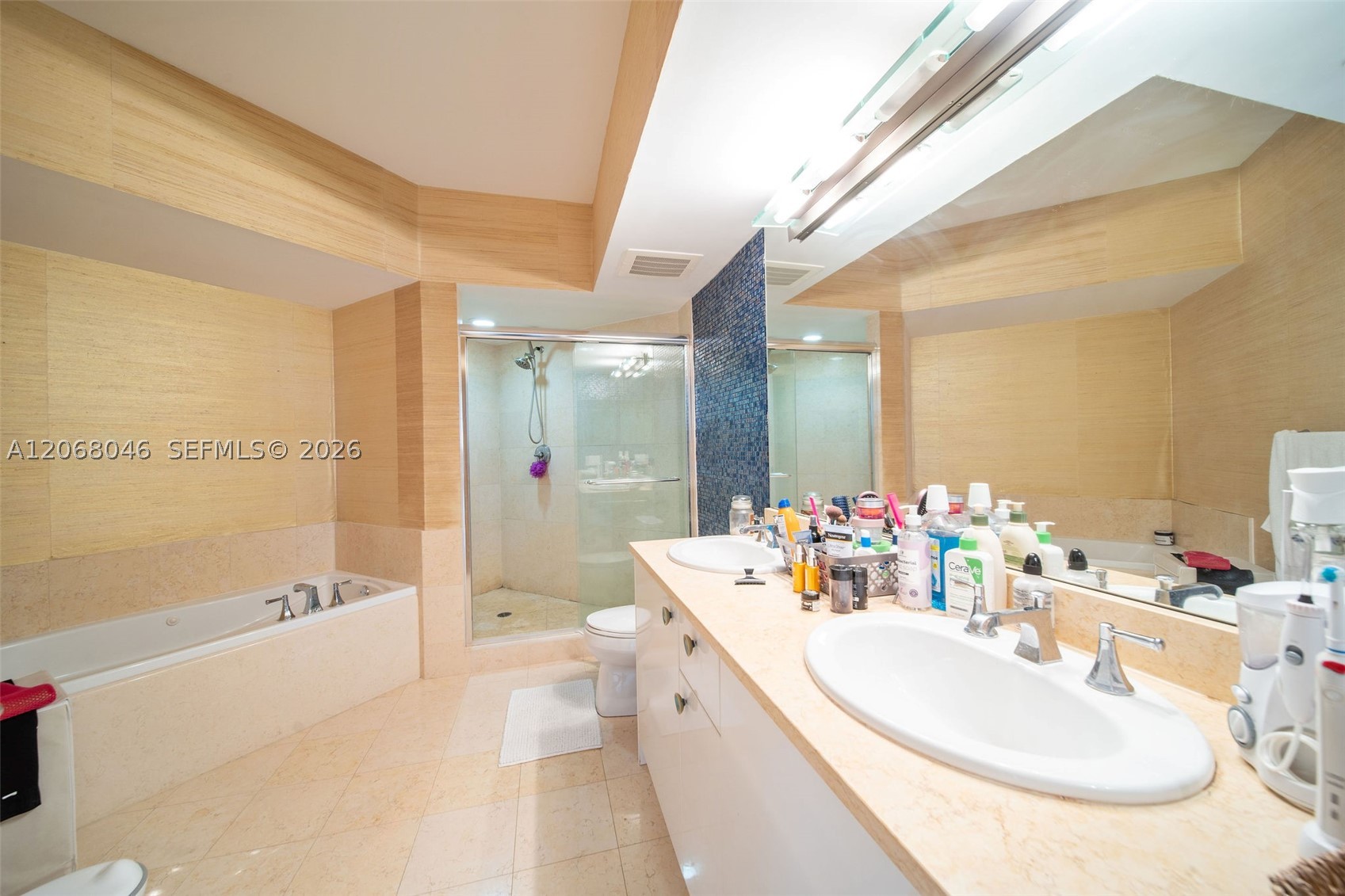19900 E Country Club Dr #610, Aventura FL 33180