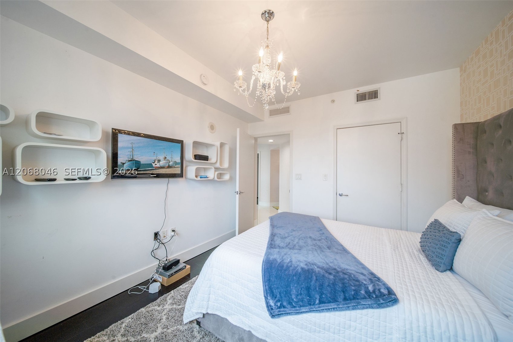 19900 E Country Club Dr #610, Aventura FL 33180
