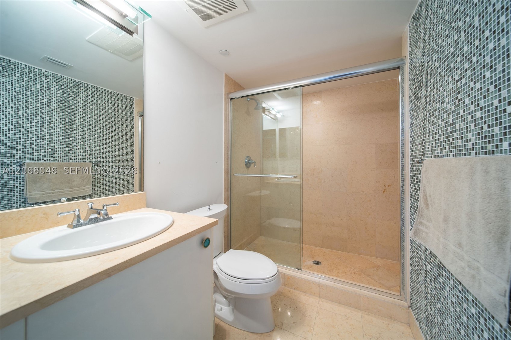 19900 E Country Club Dr #610, Aventura FL 33180