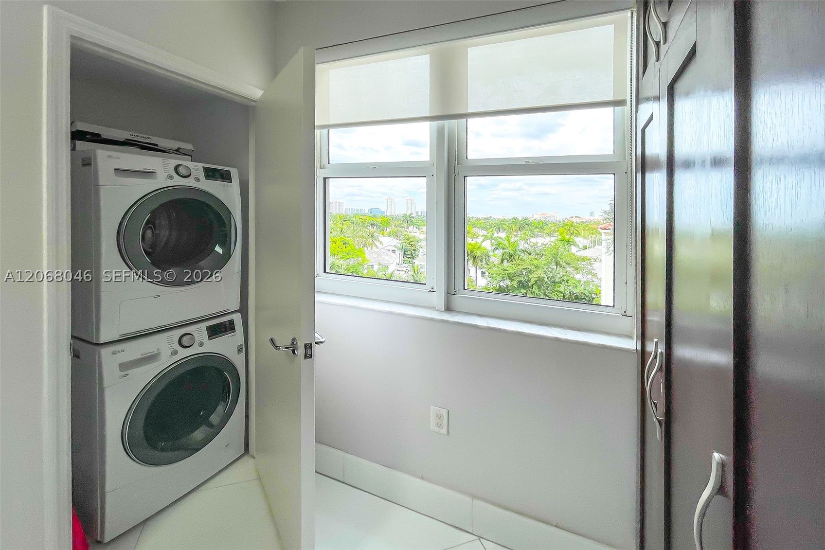 19900 E Country Club Dr #610, Aventura FL 33180