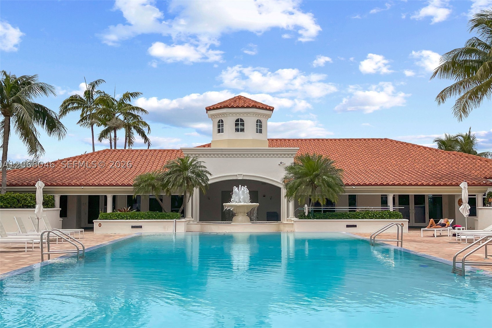 19900 E Country Club Dr #610, Aventura FL 33180