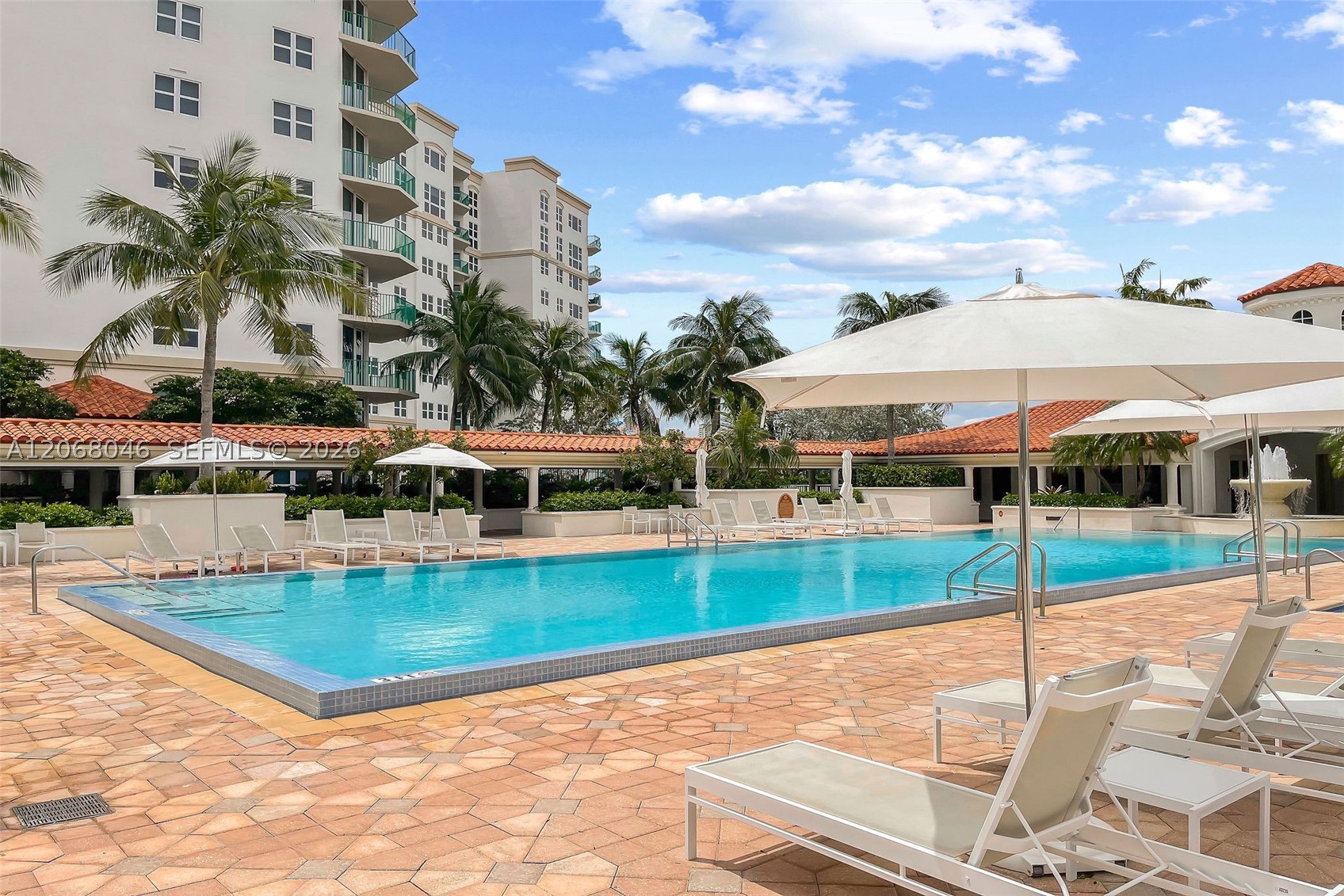 19900 E Country Club Dr #610, Aventura FL 33180