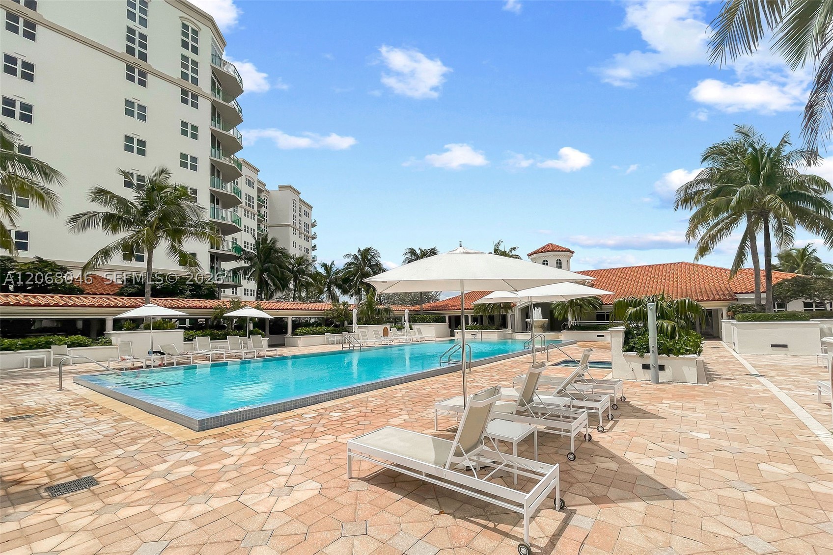19900 E Country Club Dr #610, Aventura FL 33180
