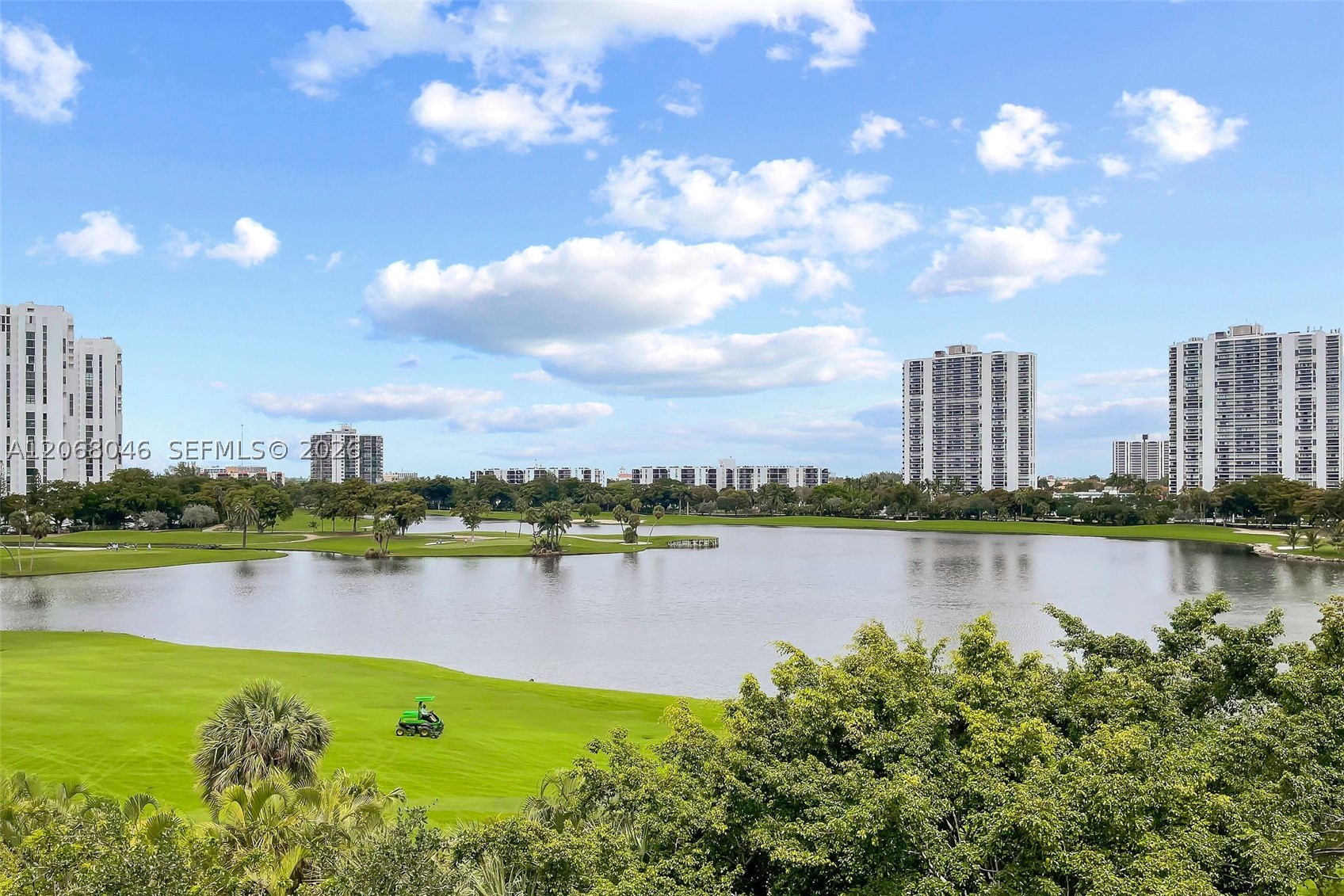 19900 E Country Club Dr #610, Aventura FL 33180