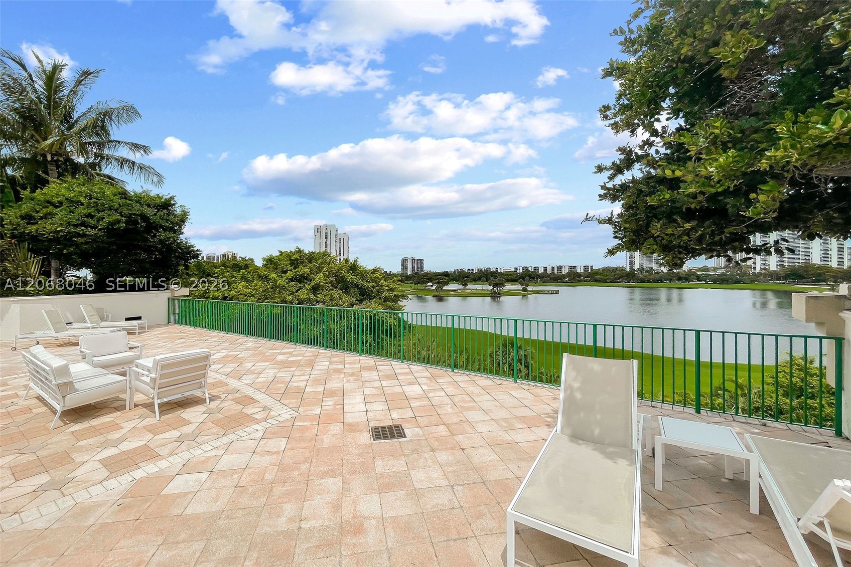 19900 E Country Club Dr #610, Aventura FL 33180