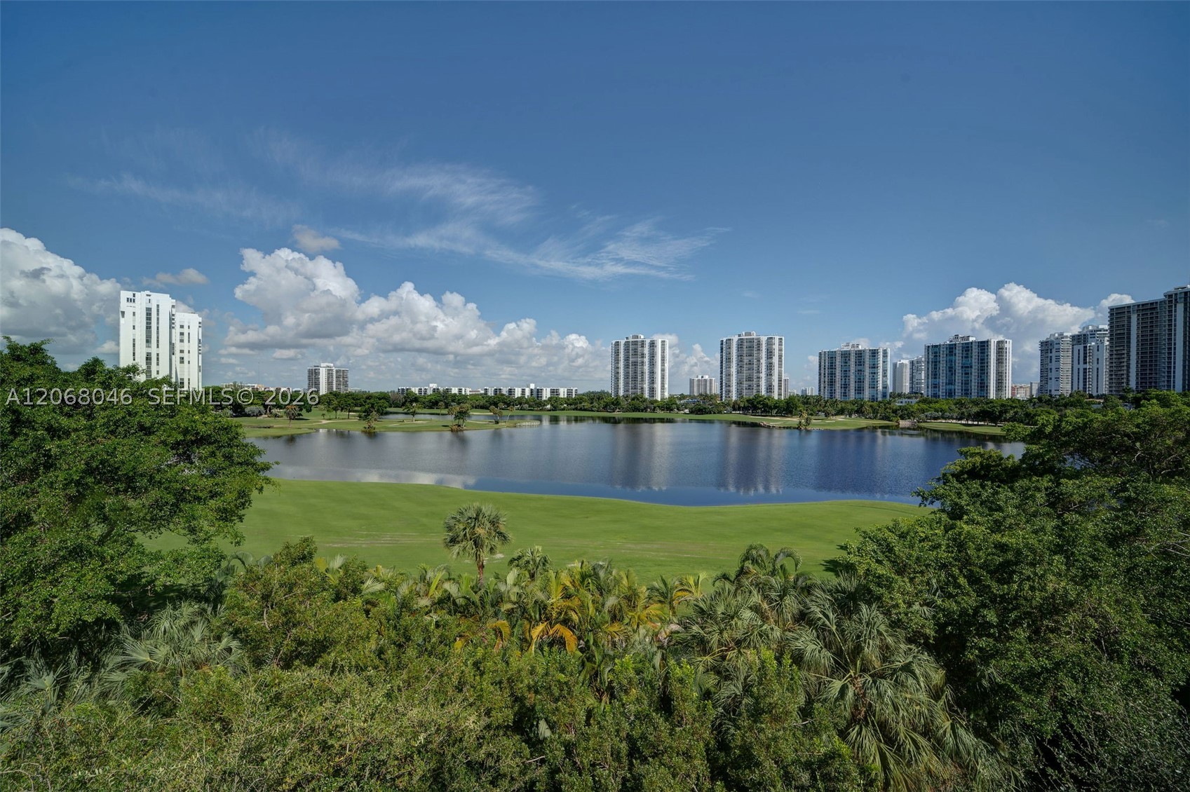 19900 E Country Club Dr #610, Aventura FL 33180