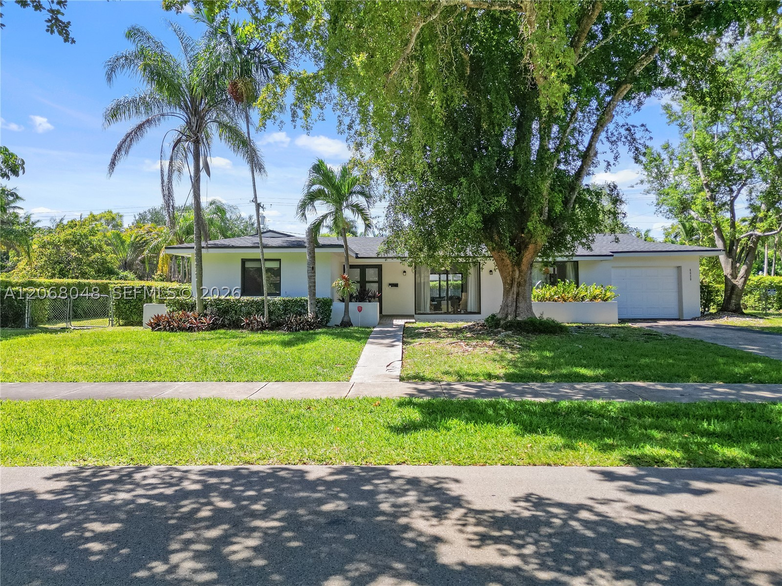 8620 SW 159th St, Palmetto Bay FL 33157
