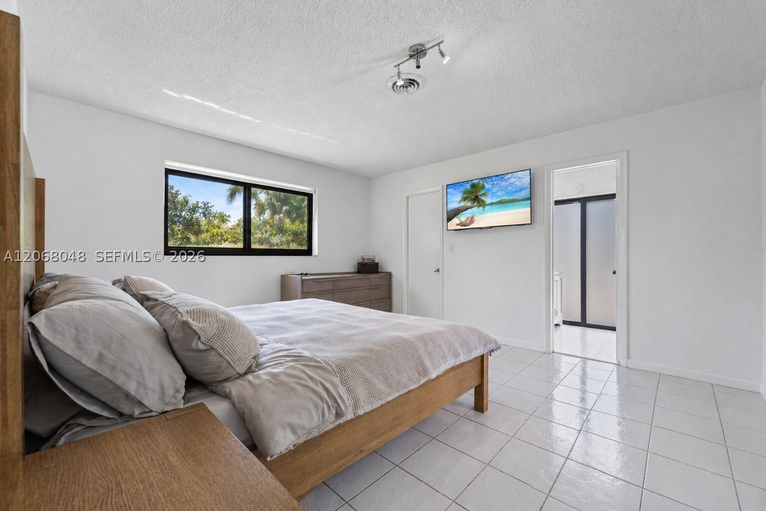 8620 SW 159th St, Palmetto Bay FL 33157