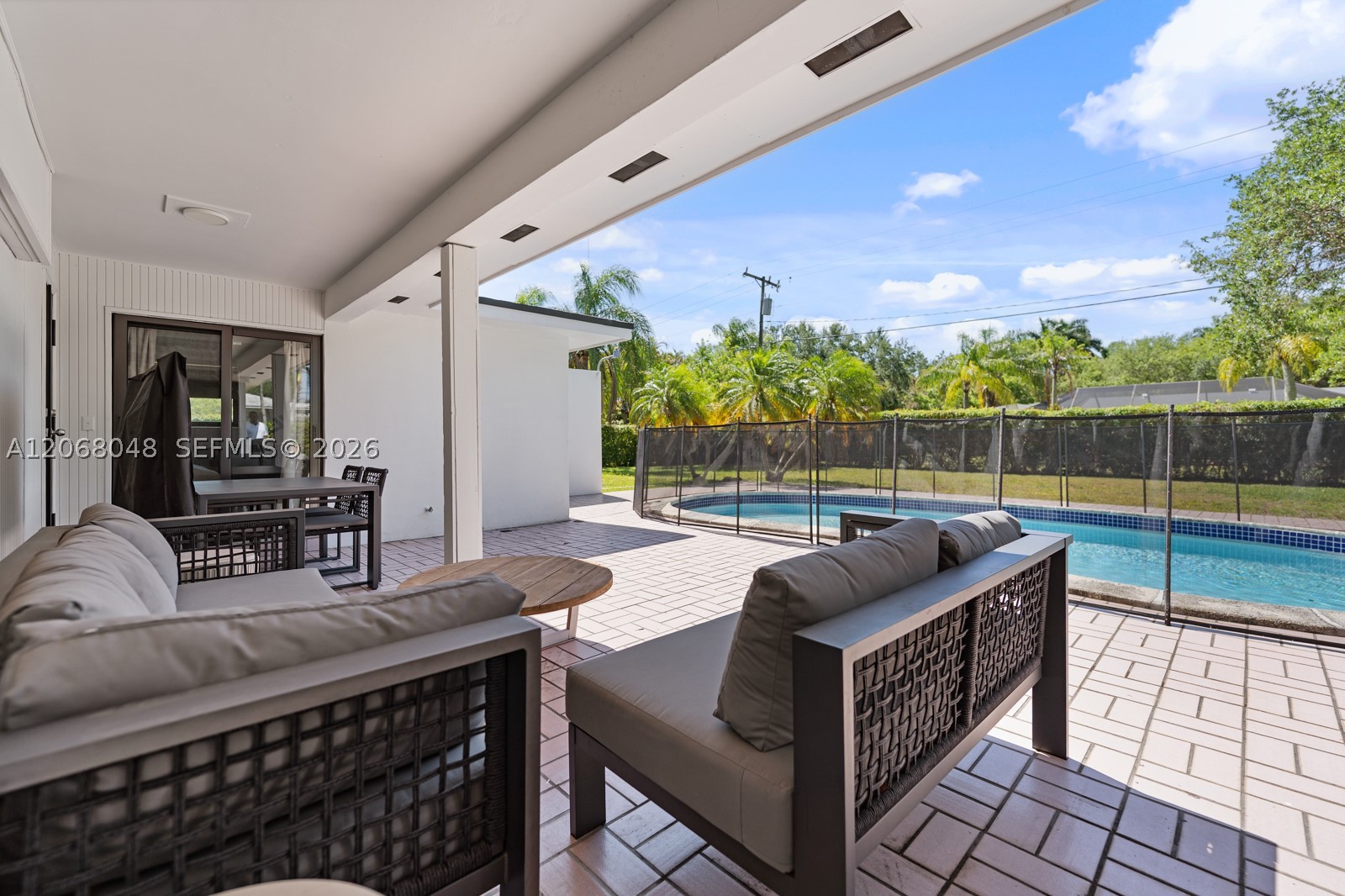 8620 SW 159th St, Palmetto Bay FL 33157
