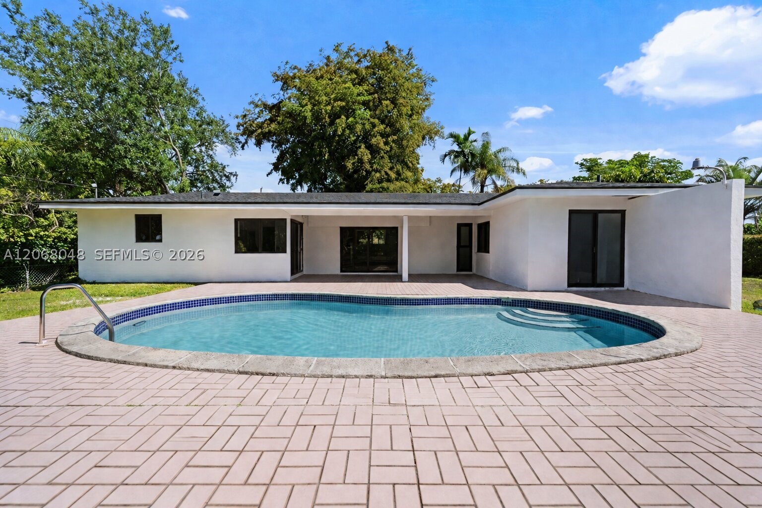 8620 SW 159th St, Palmetto Bay FL 33157