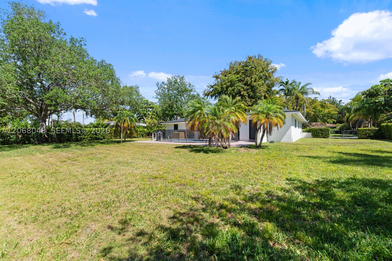 8620 SW 159th St, Palmetto Bay FL 33157