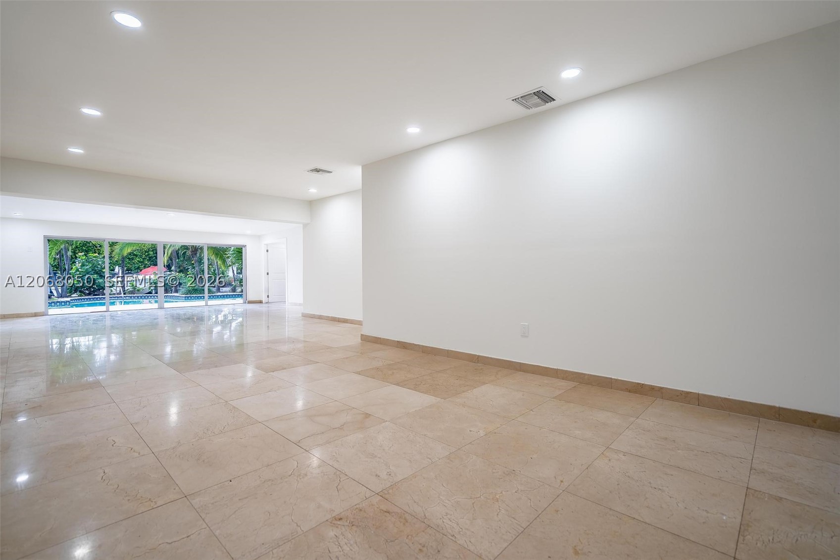 1710 Cleveland Rd #0, Miami Beach FL 33141