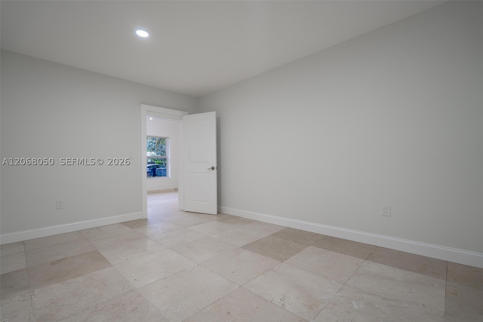 1710 Cleveland Rd #0, Miami Beach FL 33141