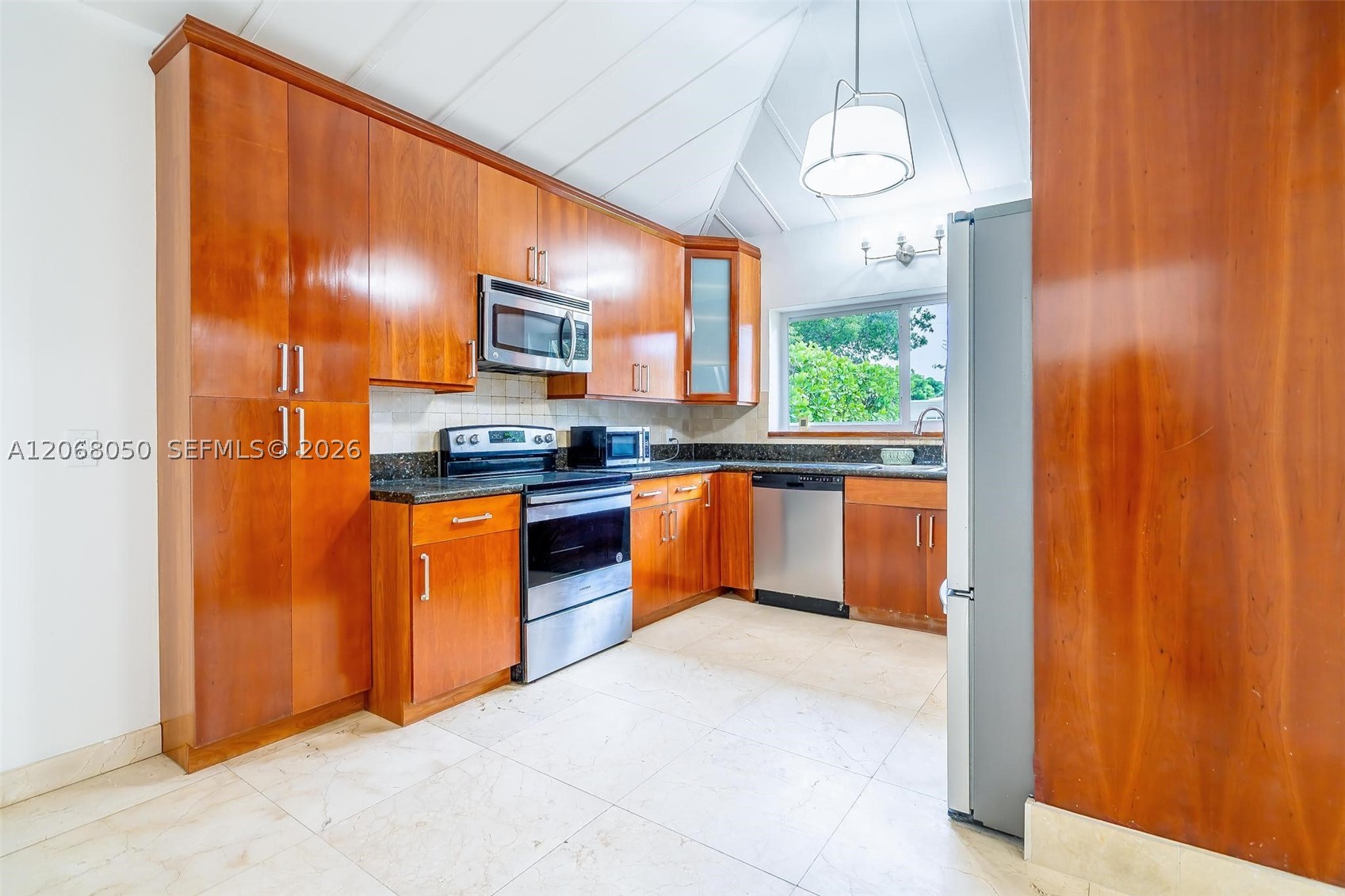1710 Cleveland Rd #0, Miami Beach FL 33141