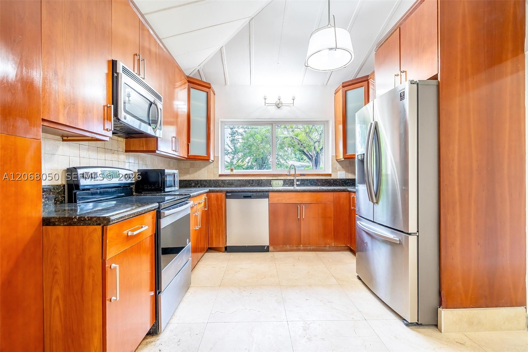 1710 Cleveland Rd #0, Miami Beach FL 33141