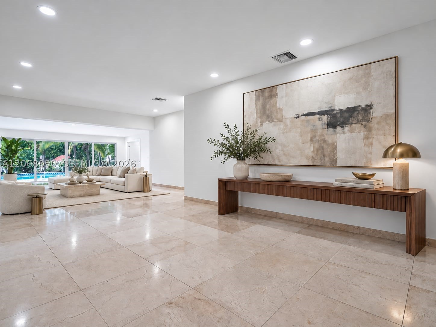 1710 Cleveland Rd #0, Miami Beach FL 33141