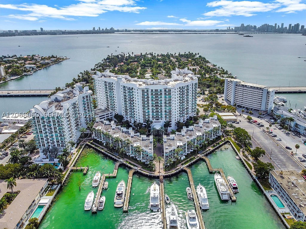 7900 Harbor Island Dr #1408, North Bay Village FL 33141