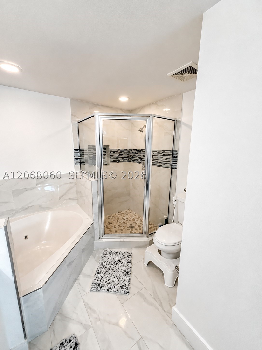 7900 Harbor Island Dr #1408, North Bay Village FL 33141