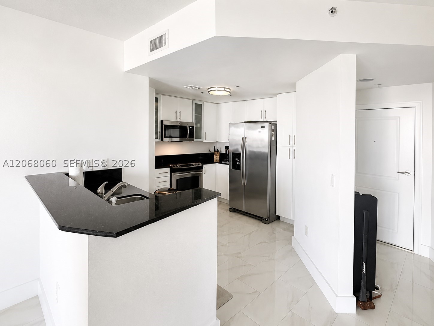 7900 Harbor Island Dr #1408, North Bay Village FL 33141