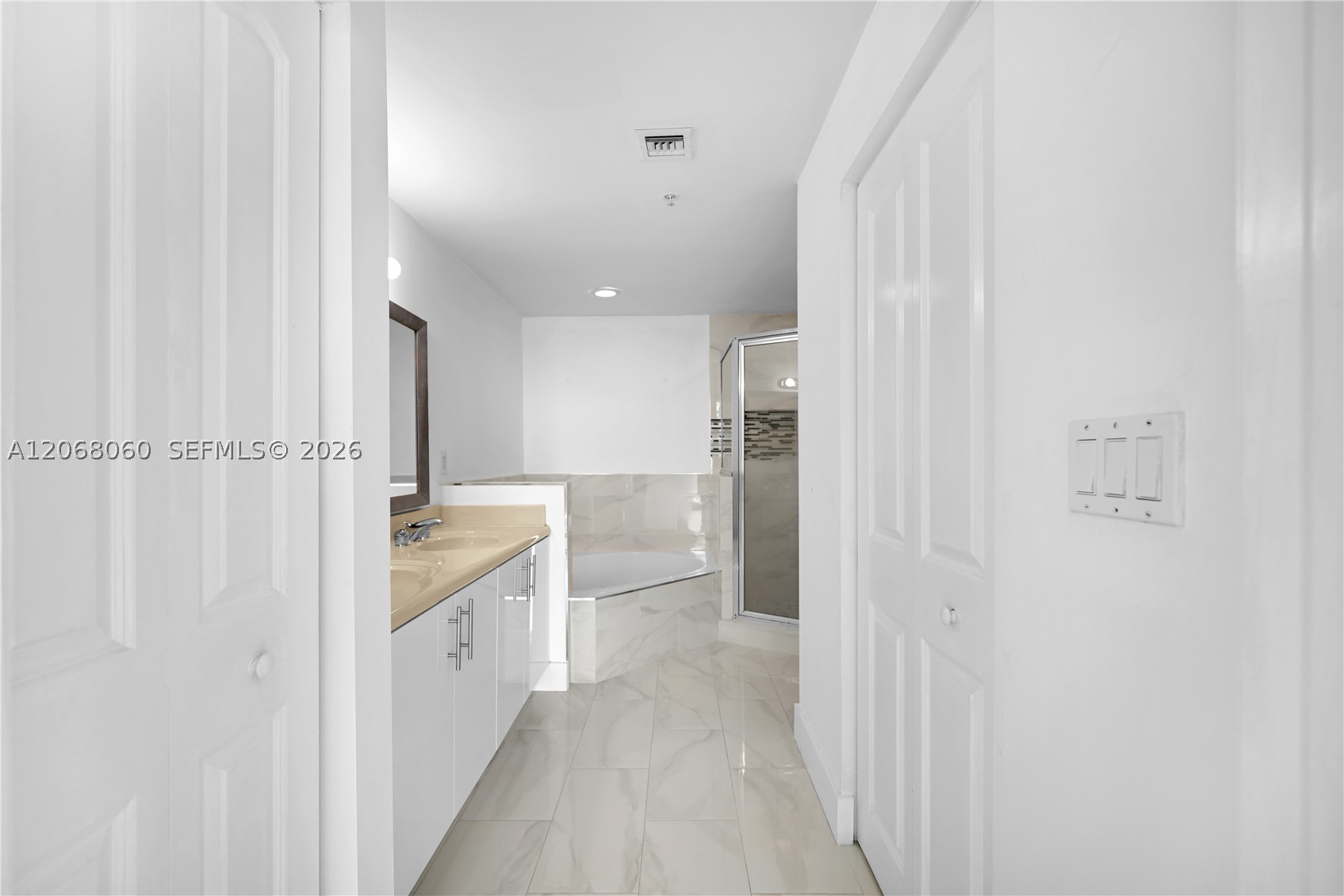 7900 Harbor Island Dr #1408, North Bay Village FL 33141