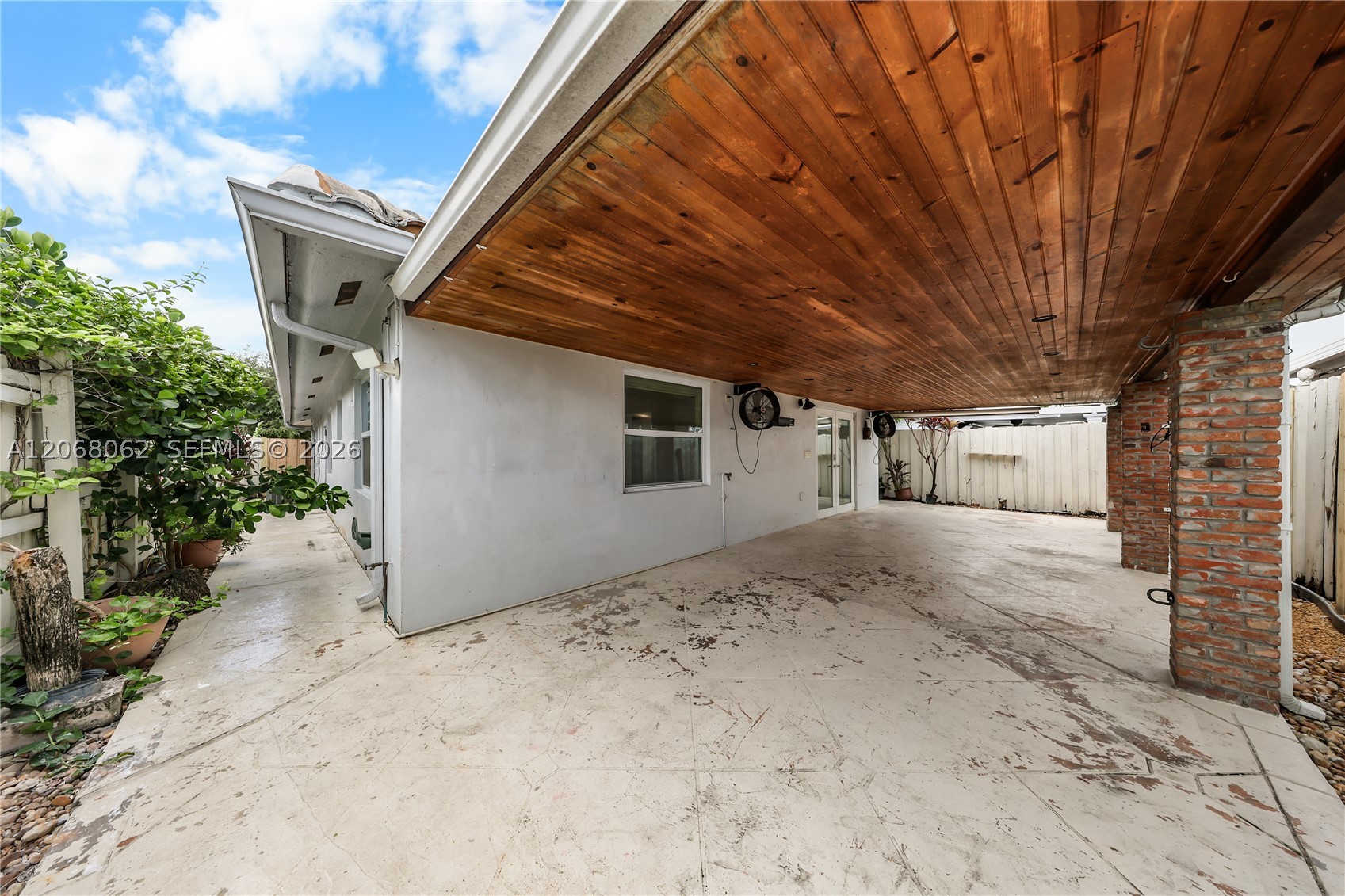 10033 NW 126th Ter, Hialeah Gardens FL 33018