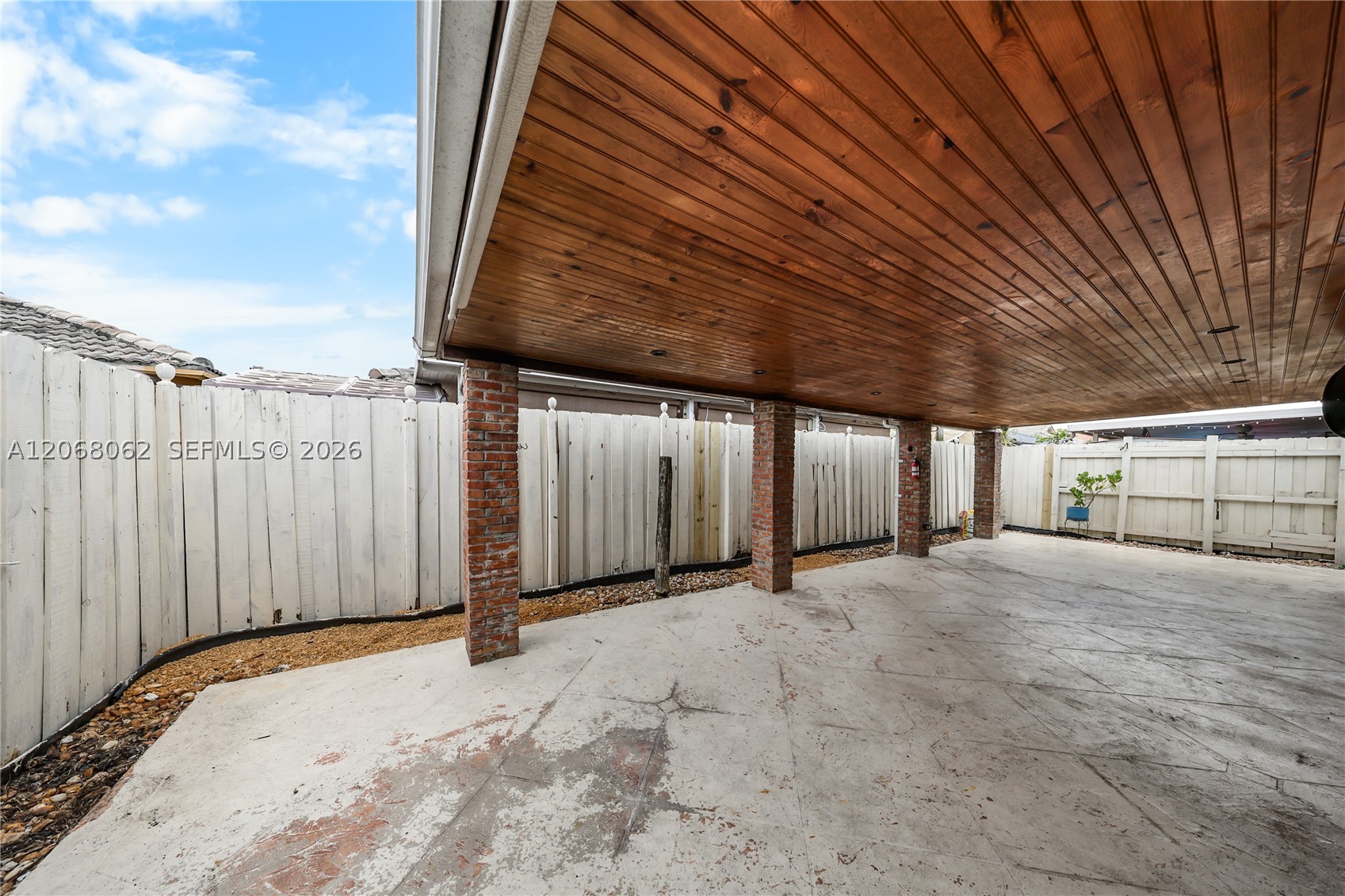 10033 NW 126th Ter, Hialeah Gardens FL 33018