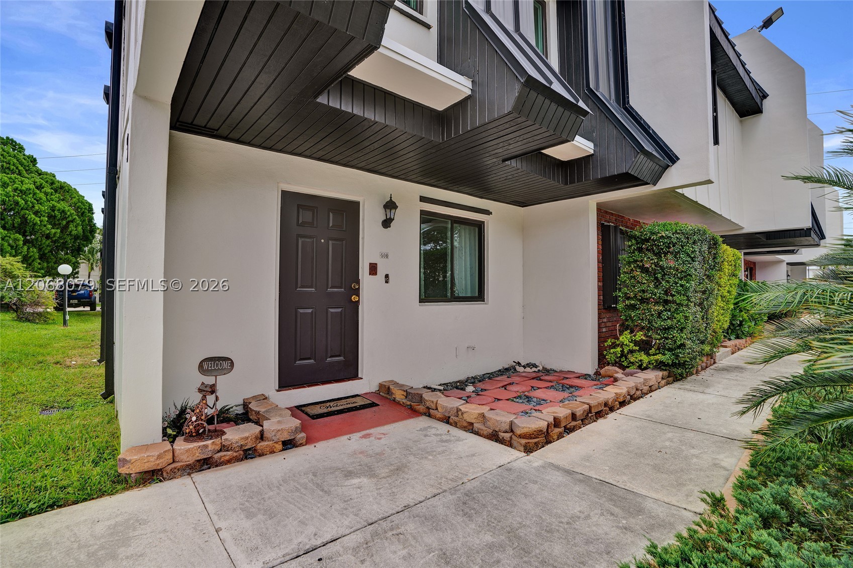 5555 Ludlam Rd #46, South Miami FL 33155